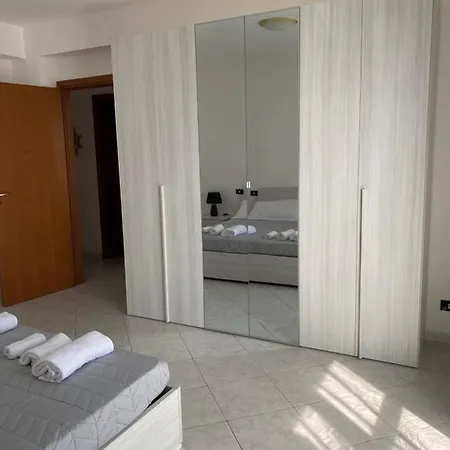 La Terrazza Del Sole דירה